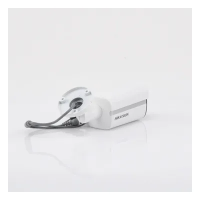 Cámara Bala TURBOHD / 3K 5 Megapixel / Color 24/7 / Luz Blanca 40 m (131.2 ft) / IP67 / 4 Tecnologías / Micrófono Integrado