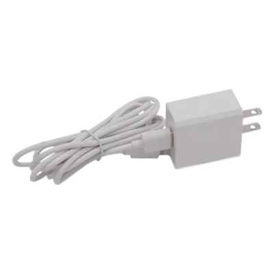 Cargador de Pared USB / 3 Puertos / Salida 5 Vcc 2 A / Cable Extensor 1.2 m (3.9 ft) / Entrada Universal 100-240 Vca / Multi-conector