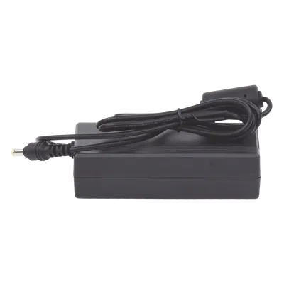 Fuente de Poder Regulada / 48 VCC / 1.35 A / Entrada Universal 100-240 VCA / Conector Plug