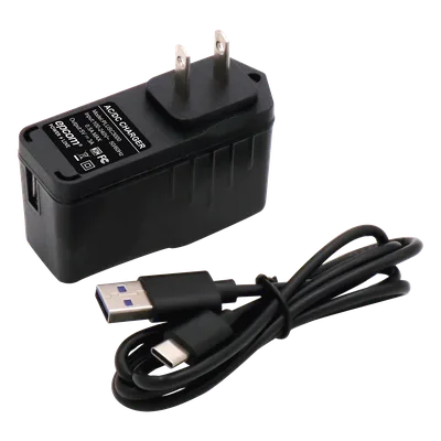 Adaptador de corriente AC/DC / Entrada 100-240 VCA / Salida 5 VCC @ 3 A / Conectores USB-C y micro-USB