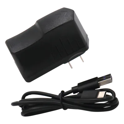 Adaptador de corriente AC/DC / Entrada 100-240 VCA / Salida 5 VCC @ 3 A / Conectores USB-C y micro-USB