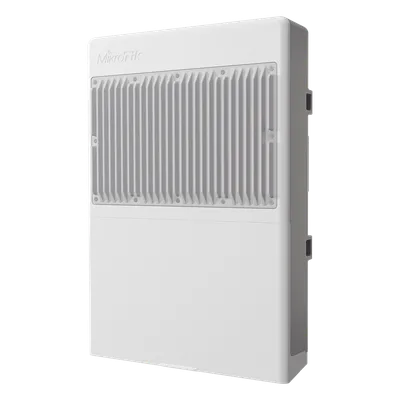 Switch administrable / 16 puertos Gigabit PoE / 2 puertos SFP+ 10G / Exterior / 36 Gbps sin bloqueo / 72 Gbps capacidad de conmutación