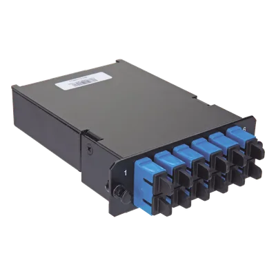 Placa Acopladora de Fibra Óptica / 12 Fibras Monomodo OS2 / 6 Conectores LC Duplex / Pérdida de Inserción ≤0.35 dB / Color Azul TIA/EIA-568-C.3
