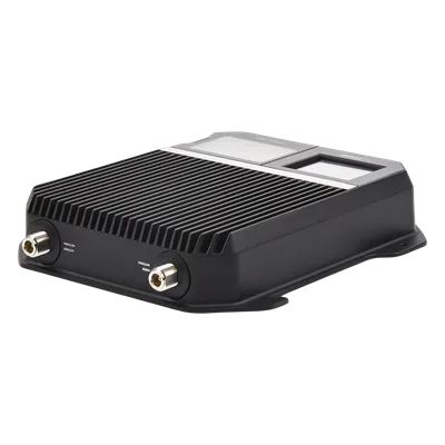 Amplificador Celular / 4G 3G 2G VoLTE / Ganancia 74 dB / Potencia 22 dBm / Cobertura 1600 m² (17222 ft²) / Diseño Modular