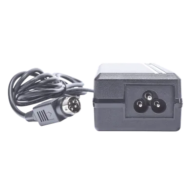 Fuente de Alimentación AC-DC / Entrada Universal 100-240V / Salida 15V 4.3A / Eficiencia >85% / Protección Integrada