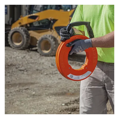 Guía Jalacables / Acero Inoxidable / 73 m (239.50 pies) x 0.3 cm (1/8") / Carcasa Polipropileno Resistente a Impactos