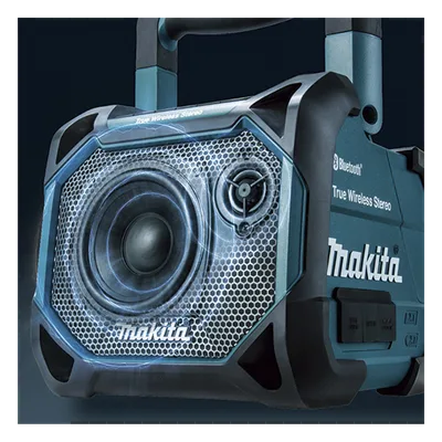 Bocina y Reproductor de Música / Bluetooth 30 m (100 ft) / USB y Auxiliar MP3 / Salida 12V-18V-AC / Pantalla LCD / 2.7-3.4 kg (6.0-7.5 lbs)