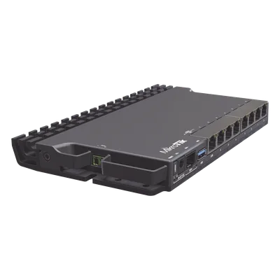 Router / CPU 4 Núcleos ARM 1.4 GHz / 9 Puertos / 7 Gigabit + 1 2.5G + 1 SFP+ 10G / Switch Marvell 10 Gbps / Refrigeración Pasiva / Triple Alimentación