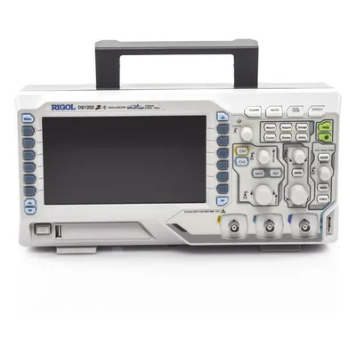 Osciloscopio Digital / 2 Canales Análogos / 200 MHz Ancho de Banda / 1 GS/s Muestreo / 25 Mpts Memoria / 7'' TFT LCD