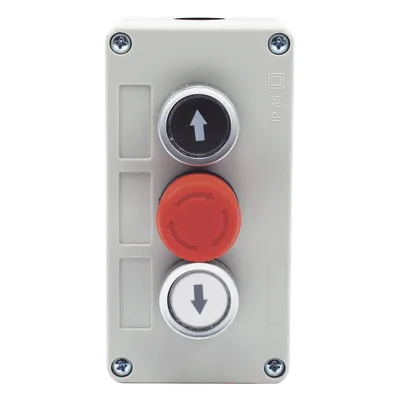 Botonera Triple / Botón Stop Enclavado / 24 VCC / IP40 / 68 x 131 x 51 mm / -20 a 50 °C
