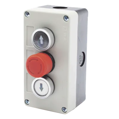 Botonera Triple / Botón Stop Enclavado / 24 VCC / IP40 / 68 x 131 x 51 mm / -20 a 50 °C