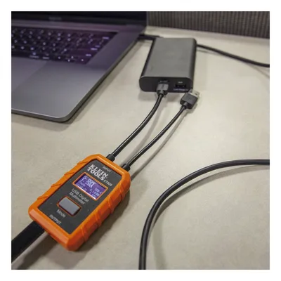 Multímetro Digital USB / Voltaje 3-20 V DC / Corriente hasta 5 A / Registro 1000 Horas / USB-A y USB-C / Resistente a Caídas 2 m (6.6 ft)
