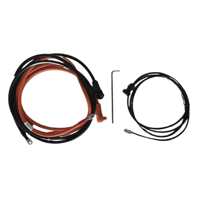 Cable de Comunicación y Alimentación / Conexión ARK2.5LA1 a Inversor SPF3000TLLVM-48P / Transmisión de Datos y Energía / Conectores Precisos
