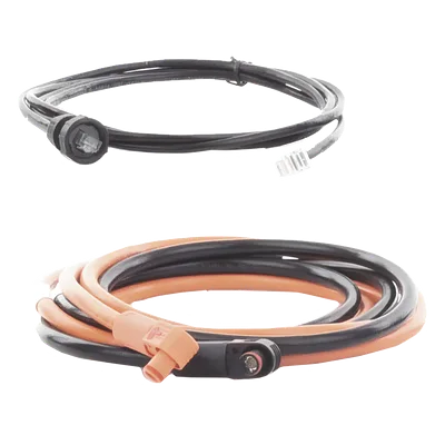 Cable de Comunicación y Alimentación / Conexión ARK2.5LA1 a Inversor SPF3000TLLVM-48P / Transmisión de Datos y Energía / Conectores Precisos