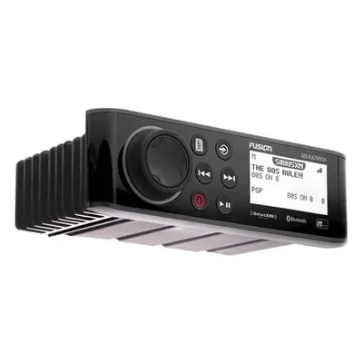 Sistema de Audio Marino / Pantalla LCD Monocroma 2.6" / Multi-Zone 2 Zonas / Potencia Pico 200 W / Bluetooth y ANT / IPX7 / Compatible SiriusXM y DAB+