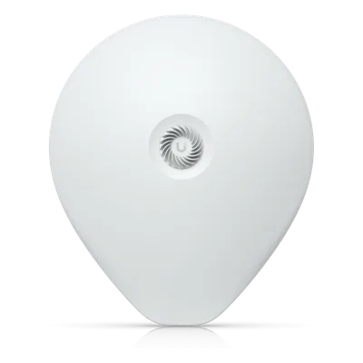 Radio Backhaul 60 GHz / 5.4 Gbps / Radio Redundante 5 GHz / SFP+ 10G / GPS / Bluetooth / Alcance 15 km (49.2 ft) / IP66