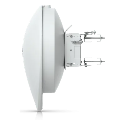Radio Backhaul 60 GHz / 5.4 Gbps / Radio Redundante 5 GHz / SFP+ 10G / GPS / Bluetooth / Alcance 15 km (49.2 ft) / IP66