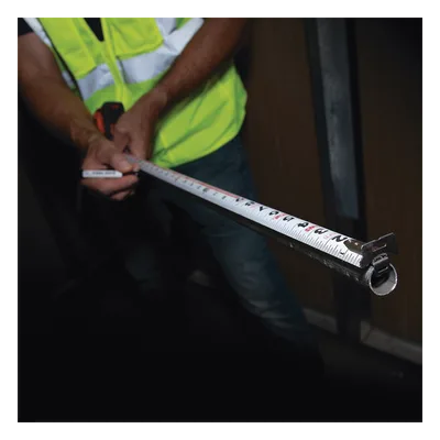 Flexómetro Profesional / 7.5 m (24.6 ft) / Gancho Doble Magnético / Cinta Bifaz Imperial-Métrica / Freno de Alta Velocidad / Revestimiento de Nylon