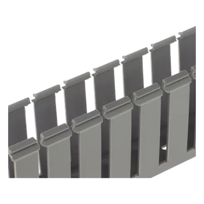 Canaleta Ranurada de PVC / 3.25 in Ancho / 3.12 in Alto / 6 ft (1.8 m) Largo / Tipo G / Gris Claro