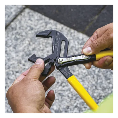 Llave de Pinzas Inglesa-Perico / 10" (25.4 cm) / Apertura Máxima 2" (5.1 cm) / 20 Posiciones Ajustables / Acero para Herramientas