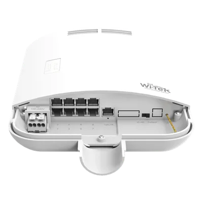 Switch PoE para Exterior / 8 Puertos 10/100 Mbps PoE af/at / 1 Puerto Uplink 10/100 Mbps / Presupuesto 120 W / Alcance Extendido 250 m (820.2 ft) / No Administrable