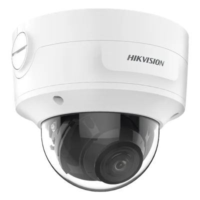 Cámara Domo IP / 8 Megapixel (4K) / Lente Motorizado 2.7-13.5 mm / IR EXIR 40 m (131.2 ft) / DarkFighter / Audio y Alarma I/O / PoE+ / IP66 / IK10