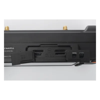 Radio PoC Móvil / Pantalla IPS 5 Pulgadas / 4G LTE Multi-Banda / IP54 / Audio Estéreo 5 W / Procesador Quad-Core 1.5 GHz