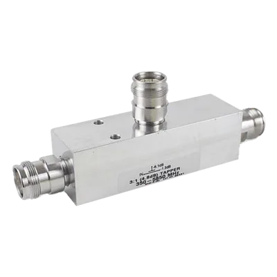 Separador RF / 6 dB Tap 4:1 / 350-5930 MHz / 500 W Promedio / PIM -161 dBc / Conectores 4.3-10 Hembra / IP67 / 380 g