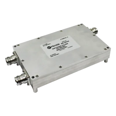 Diplexor / 617-960 MHz y 1695-2700 MHz / 250 W / -161 dBc PIM / IP67 / Conectores 4.3-10