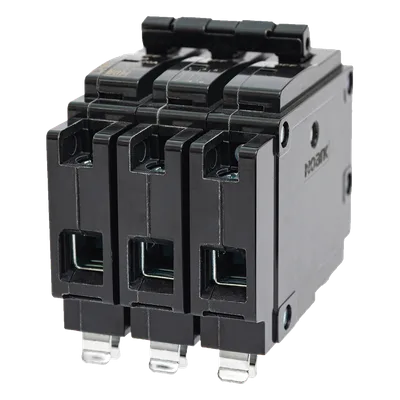 Interruptor Termomagnético Enchufable / 3 Polos / 40A / 240V / Capacidad Interruptiva 10kA / Rango -30 a 70°C