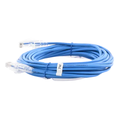 Cable de Parcheo Slim UTP Cat6A / 7 m (22.97 ft) / 28 AWG / RJ45 / Azul