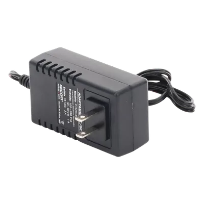 Fuente de Poder Regulada / 15 VCC / 3 A / Entrada 100-240 VCA / 36 W / 88x50x35 mm (3.46x1.97x1.38 in)