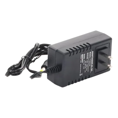 Fuente de Poder Regulada / 15 VCC / 3 A / Entrada 100-240 VCA / 36 W / 88x50x35 mm (3.46x1.97x1.38 in)