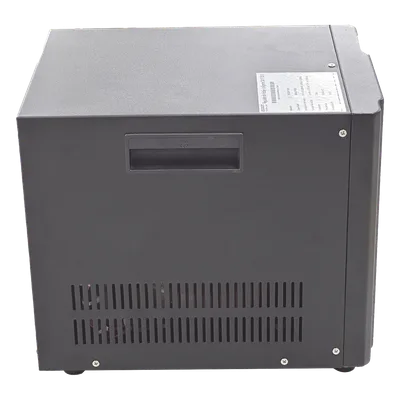 Regulador de Voltaje Industrial Monofásico / 3 kVA / 3 kW / Entrada 96-144 Vca / Salida 117.6-122.4 Vca / Estabilización ±2% / Eficiencia 98%