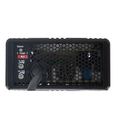 Cargador de Baterías / 12V / 13.5A / 205.2W / Entrada Universal 90-264 VCA / PFC Activo / Rango 55-180 Ah