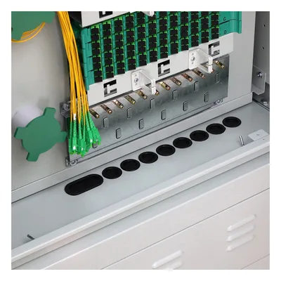 Gabinete de Distribución FDT / IP65 / 288 Núcleos de Fibra Óptica / Splitters 2x8 y 2x16 SC/APC / -40°C a +60°C