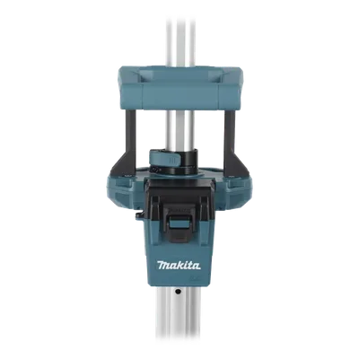 Lámpara de Torre Inalámbrica / 3000 Lúmenes / 3 Cabezales Multidireccionales / Altura 2.2 m (7.2 ft) / IP55 / Batería 18V