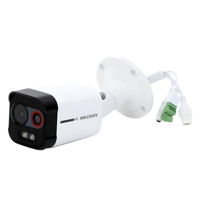 Cámara Bala IP Biespectral Térmica y Óptica / Térmica 96 x 72 / Óptica 4 MP ColorVu / VCA Perimetral / IR 30 m (98.4 ft) / IP67 / PoE