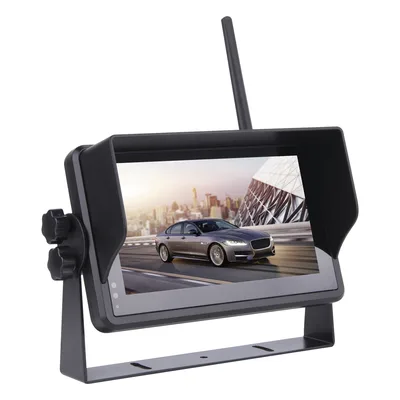 Sistema de Cámara de Reversa Inalámbrico / Monitor Táctil 7" 1024x600 / Transmisión 2.4 GHz / Alcance 200 m (656.2 ft) / IP69K / 12-24 VDC
