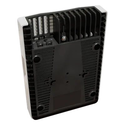 Switch Ethernet / 4 puertos 10Gbps / 1 puerto 1Gbps / Montaje pared o Riel DIN / Sin ventilador