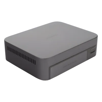 NAS Compacto / 4 Bahías M.2 NVMe / Intel Core i5 12th Gen / DDR5 8 GB / Thunderbolt 4 / HDMI 8K / Wi-Fi