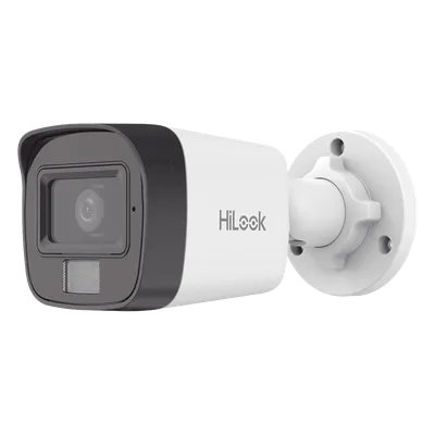 Cámara Bala IP / 4 Megapixel / Dual Light 20 m (65.6 ft) IR + 15 m (49.2 ft) Luz Blanca / Lente 2.8 mm / 104° / IP67 / PoE / Audio Integrado