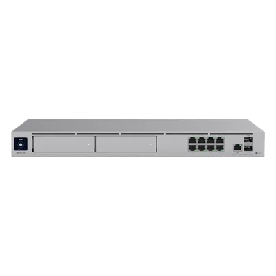 Cloud Gateway 10G / Rack 1U / 8x 1 GbE + 1x 2.5 GbE + 2x 10G SFP+ / IDS/IPS 5 Gbps / 2000 Clientes / 2 Bahías HDD 3.5" RAID 1 / SSD 128 GB