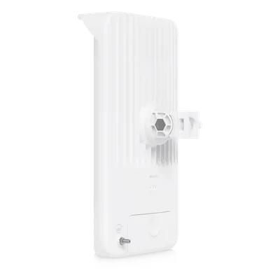 Punto de Acceso PtMP / 60 GHz + 5 GHz Wi-Fi 6 / 2.7 Gbps Simétricos / 31 Clientes / Cobertura 90° / IP67 / 2.5 GbE + 10G SFP+