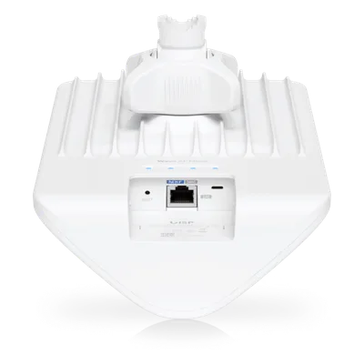 Punto de Acceso PtMP / 60 GHz + 5 GHz Wi-Fi 6 / 5 Gbps / 31 Clientes / Cobertura Sectorial 90° / Alcance hasta 6 km (3.7 mi) / IP66