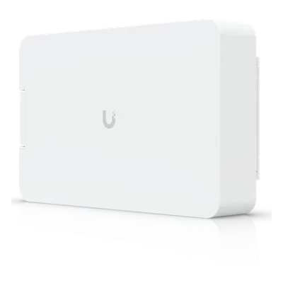 Gabinete Universal para Exteriores / IPX6 / Policarbonato / Montaje en Pared o Poste / Compatible con Switches UniFi / 350 x 220 x 89 mm (13.8 x 8.7 x 3.5 in)