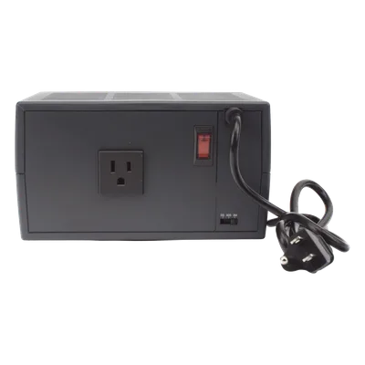 Regulador de Voltaje / 2500 VA / 1500 W / Supresión de Picos 245 J / Temporizador de Retardo / Filtro EMI/RFI