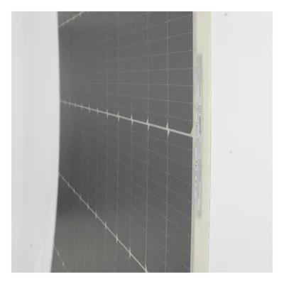 Módulo Solar Flexible / 520 W / 22.8% Eficiencia / IP68 / Radio Curvatura 0.5 m (1.64 ft) / Resistencia 5400 Pa