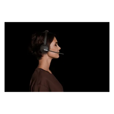Diadema Inalámbrica / DECT-Bluetooth 5.2 / Acoustic Shield 2.0 / 3 Micrófonos Antiruido / 32 Horas / 185m (607 pies) DECT / 50m (164 pies) Bluetooth / Busylight Dual / UC Plug-and-Play