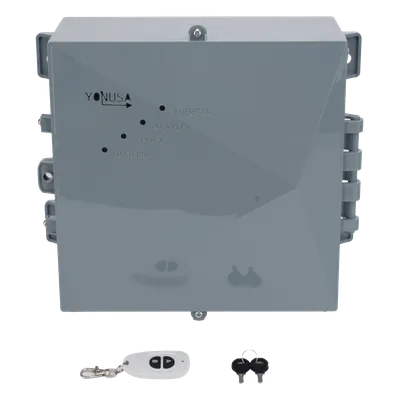 Energizador Perimetral / 12,000 V / 1 J / 2,500 m (8,202 ft) Lineales / Control Remoto con Pánico / Respaldo Batería 3 Días / Alimentación Solar Opcional
